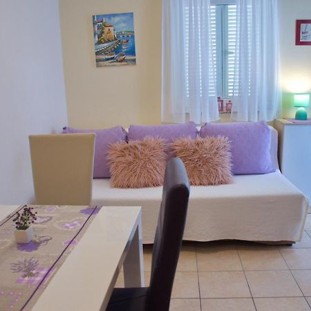 Studio Lela Novalja Extérieur photo