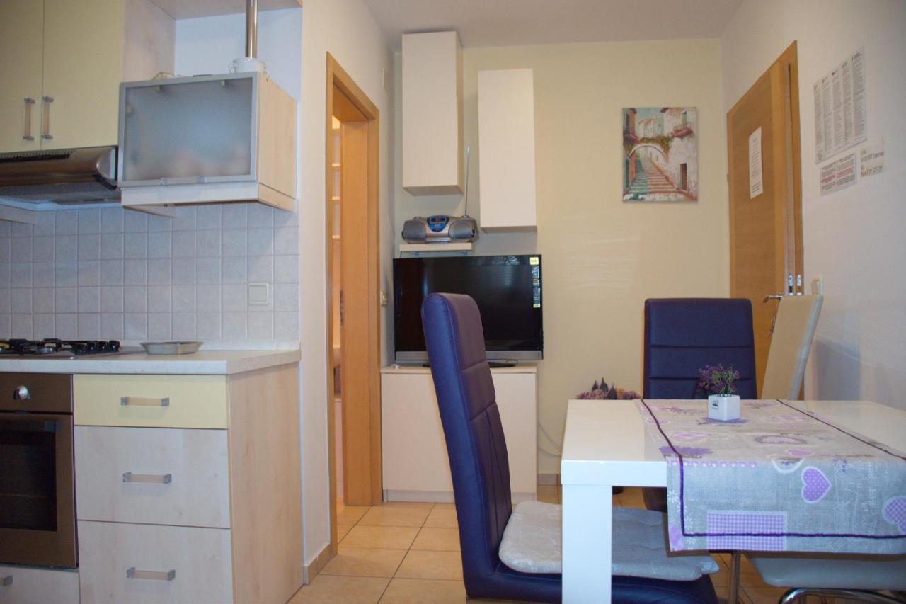 Studio Lela Novalja Extérieur photo